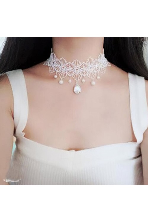 Чокер кружевной "Тропики" с подвеской и бусинами (белый)
